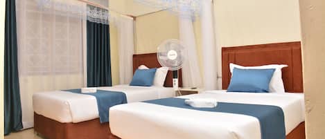 Executive Apartment, 2 Bedrooms, Patio | Extra beds