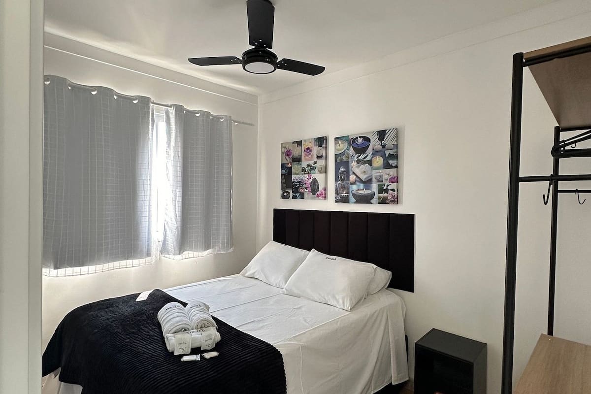 Eenvoudig appartement | 1 slaapkamer, een laptopwerkplek, gratis wifi