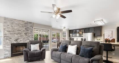 Spacious 5-bedroom house in delightful Bakersfield with AC, WiFi, Pet Friendly