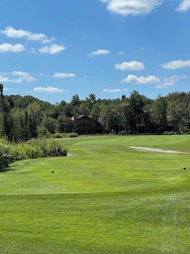 Morning Tee Times  Walk to Golf  Summer Stay
