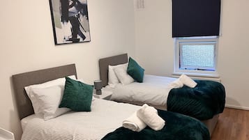 3 bedrooms, iron/ironing board, free WiFi, bed sheets