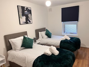 3 camere, ferro/asse da stiro, Wi-Fi gratuito, lenzuola