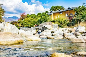 Fachada de la propiedad