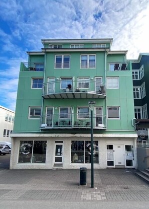 Interior - Hafnarstræti 100, Downtown Apartment (Akureyri)