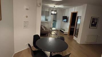 Appartamento Comfort | Area soggiorno | TV LCD 32 pollici con canali via cavo