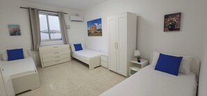 4 bedrooms, iron/ironing board, free WiFi, bed sheets