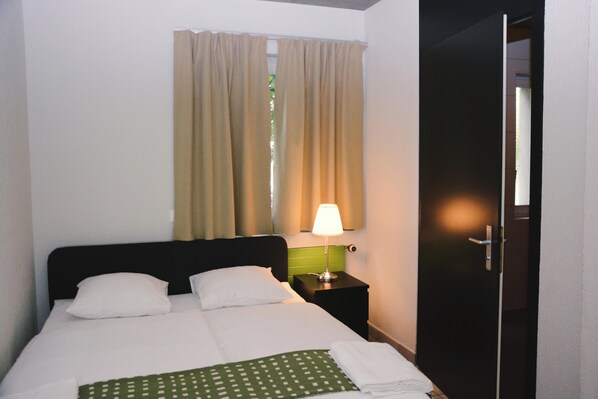 Comfort Double Room - Alaïa Hostel (Sion)