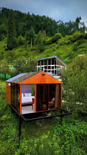 Front of property - Glass Cabins & Cafe by Urban Monk (Manali)