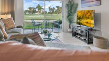 Smart TV, computer monitors