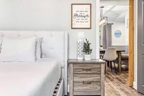 4 bedrooms, desk, iron/ironing board, WiFi