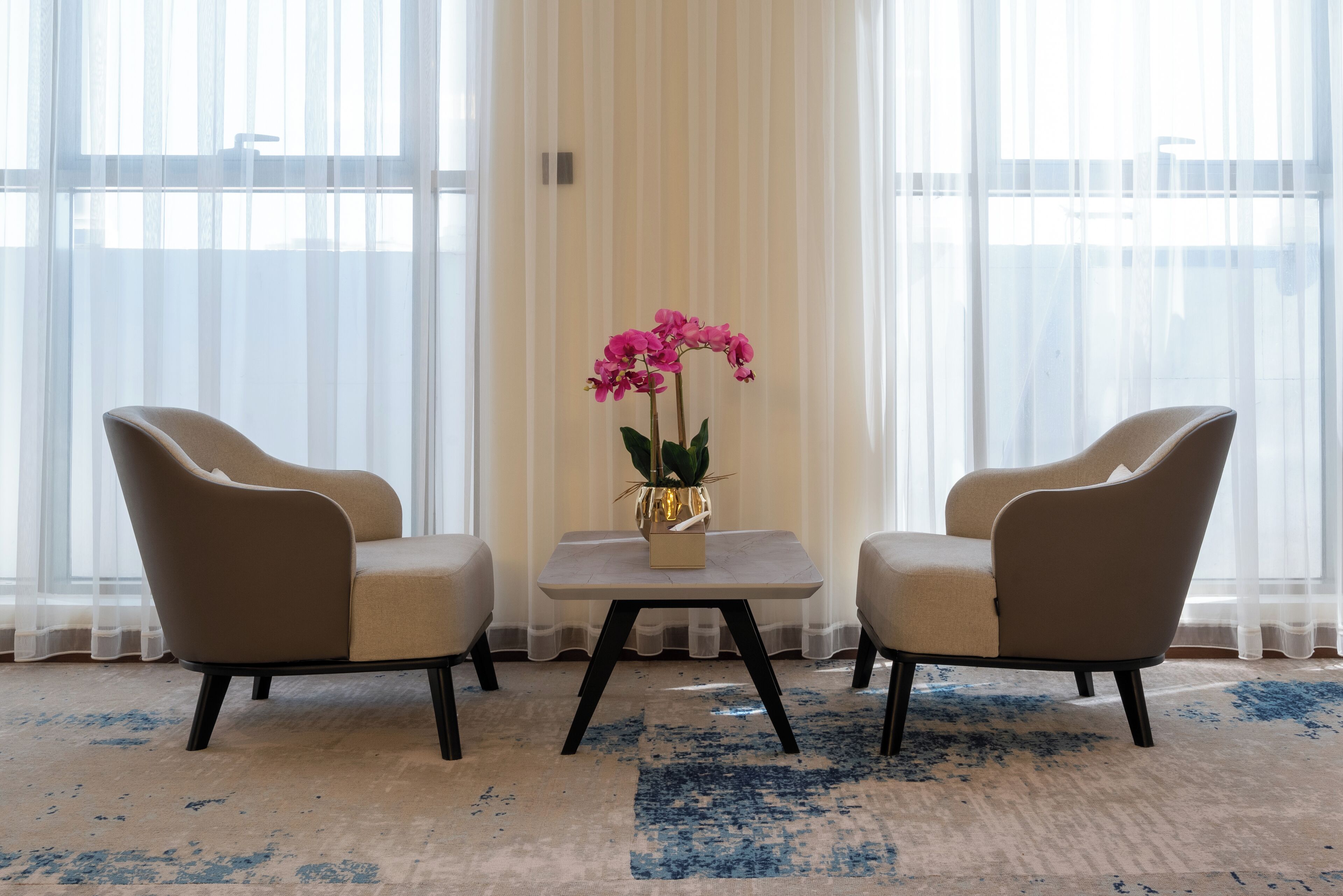 Egyptian cotton sheets, premium bedding, pillowtop beds, minibar