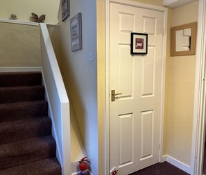 House | Interior - Llanidloes - Sleeps 7 - Parking - Pet Friendly (Llanidloes)