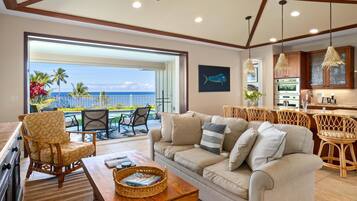 House, 3 Bedrooms | Living area | Smart TV