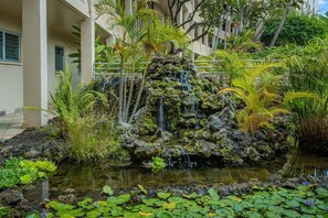 Condo, 2 Bedrooms | Property grounds