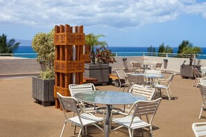 Condo, 2 Bedrooms | Outdoor dining