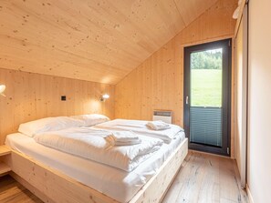 Chalet | 3 slaapkamers, individueel gemeubileerd