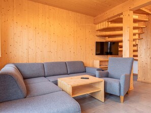 Chalet | Living area - Lavish Chalet With Sauna Near Ski-slope (Hohentauern)
