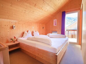 Chalet | 5 habitaciones, muebles diferentes y ropa de cama 