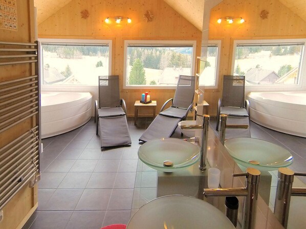Bathroom - Majestic Chalet With Sauna and Whirlpool (Hohentauern)