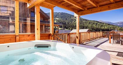 Majestic Chalet With Sauna and Whirlpool