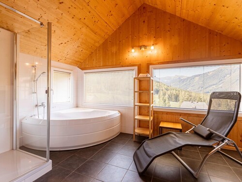 Majestic Chalet With Sauna and Whirlpool