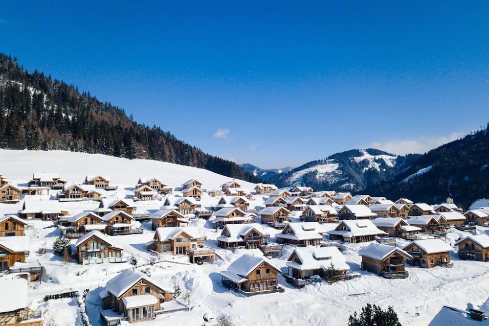 Beautiful Chalet Near Ski-lift