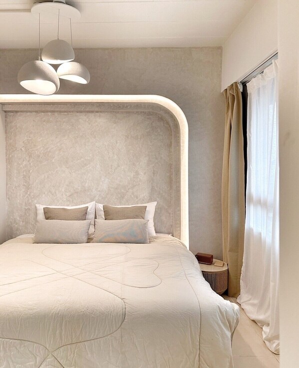 Chambre Double, 1 très grand lit, non-fumeurs, salle de bains privée | Bureau, Wi-Fi gratuit