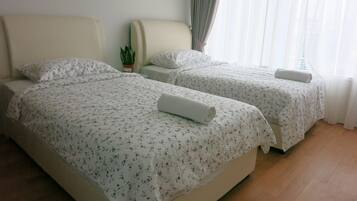 2 bedrooms, iron/ironing board, WiFi, bed sheets