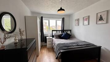 1 bedroom, free WiFi, bed sheets