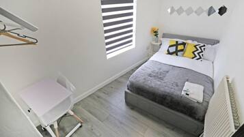 4 bedrooms, iron/ironing board, free WiFi, bed sheets