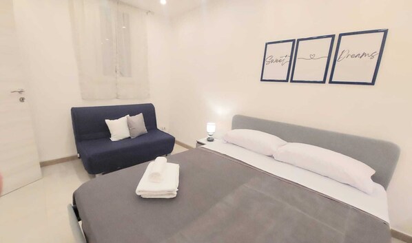 1 bedroom, WiFi, bed sheets