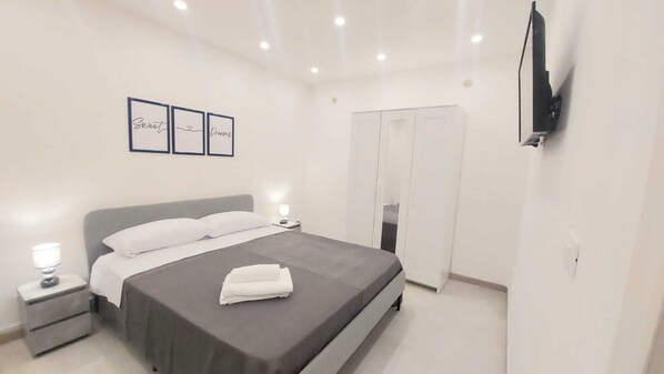 1 bedroom, WiFi, bed sheets - Murriali Apartment New and comfortable only 300 Mt from the Cathedral of Monreale (Monreale)