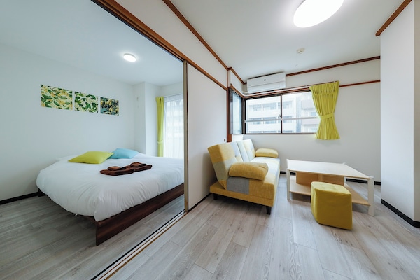 A (3-person Accomodation), Non Smoking | Living area