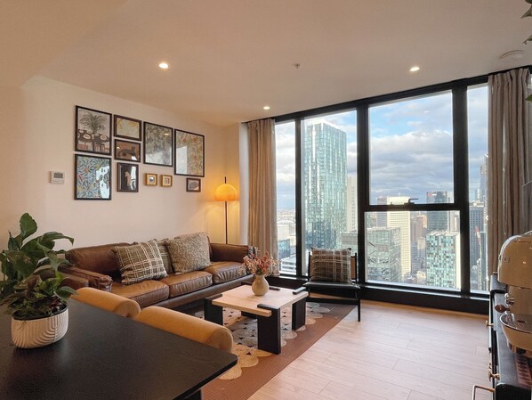 Living area - City Centre Grace Retreat-2B2B APT (Melbourne)