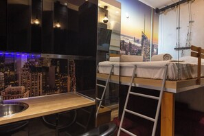 Iron/ironing board, free WiFi