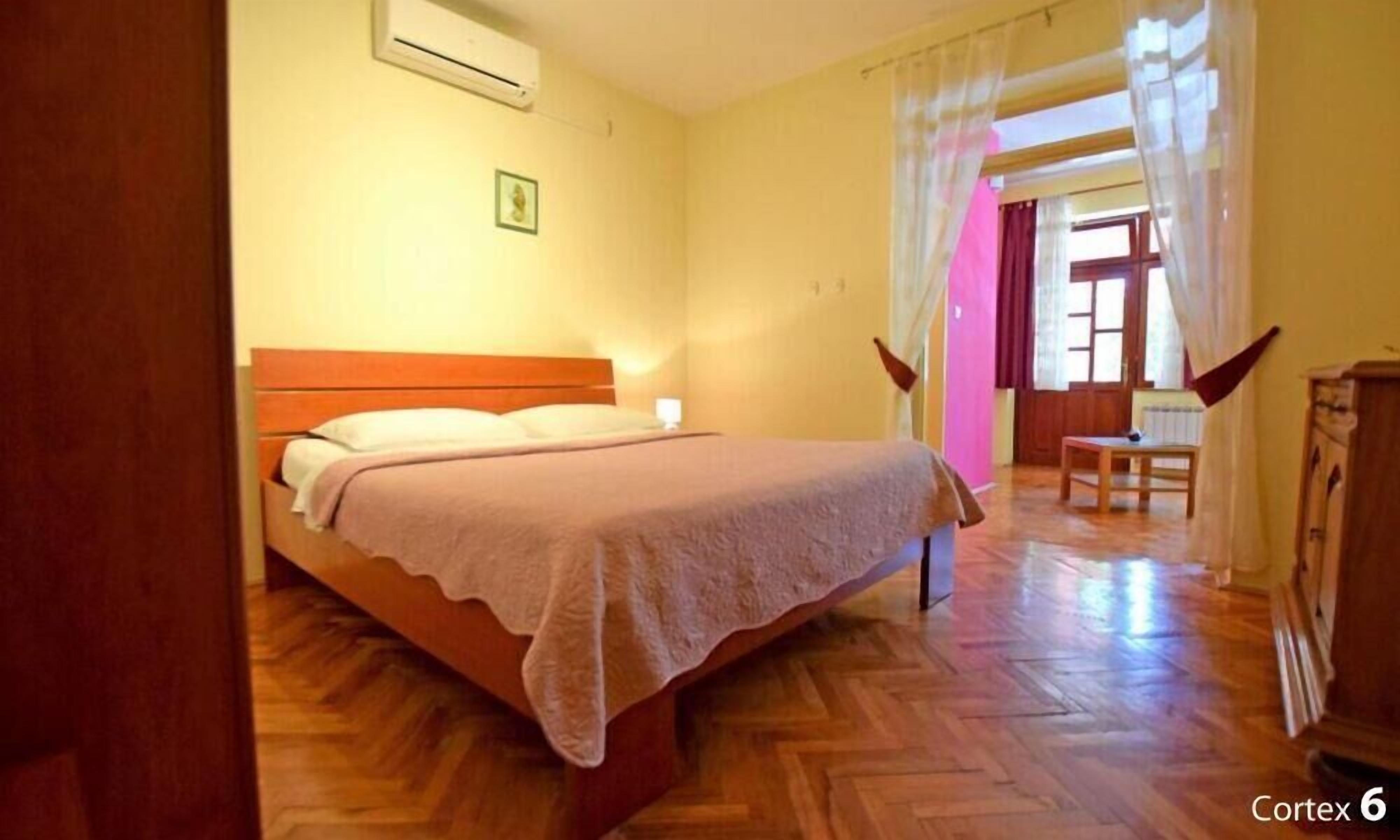 Studio (Studio Apartment A2+1) | 11 chambres, accès au Wi-Fi (inclus)