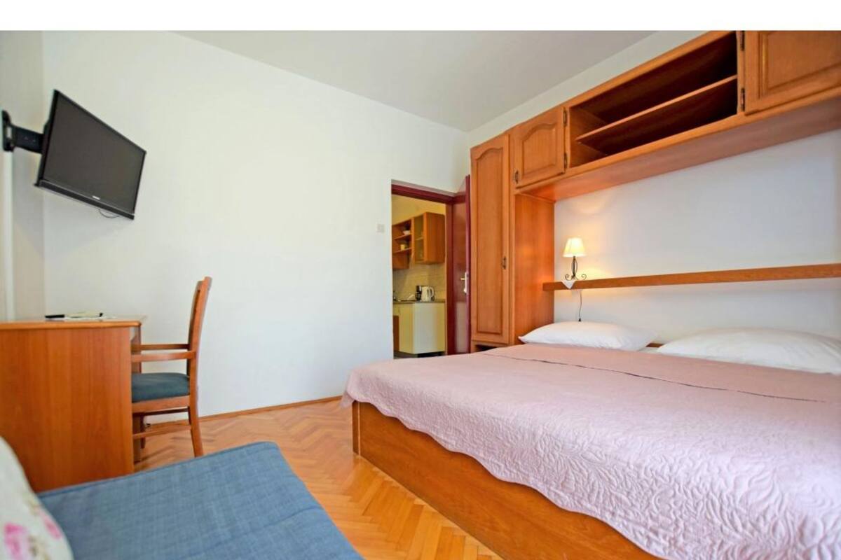 Huoneisto (One Bedroom Apartment A2) | 11 makuuhuonetta, ilmainen Wi-Fi