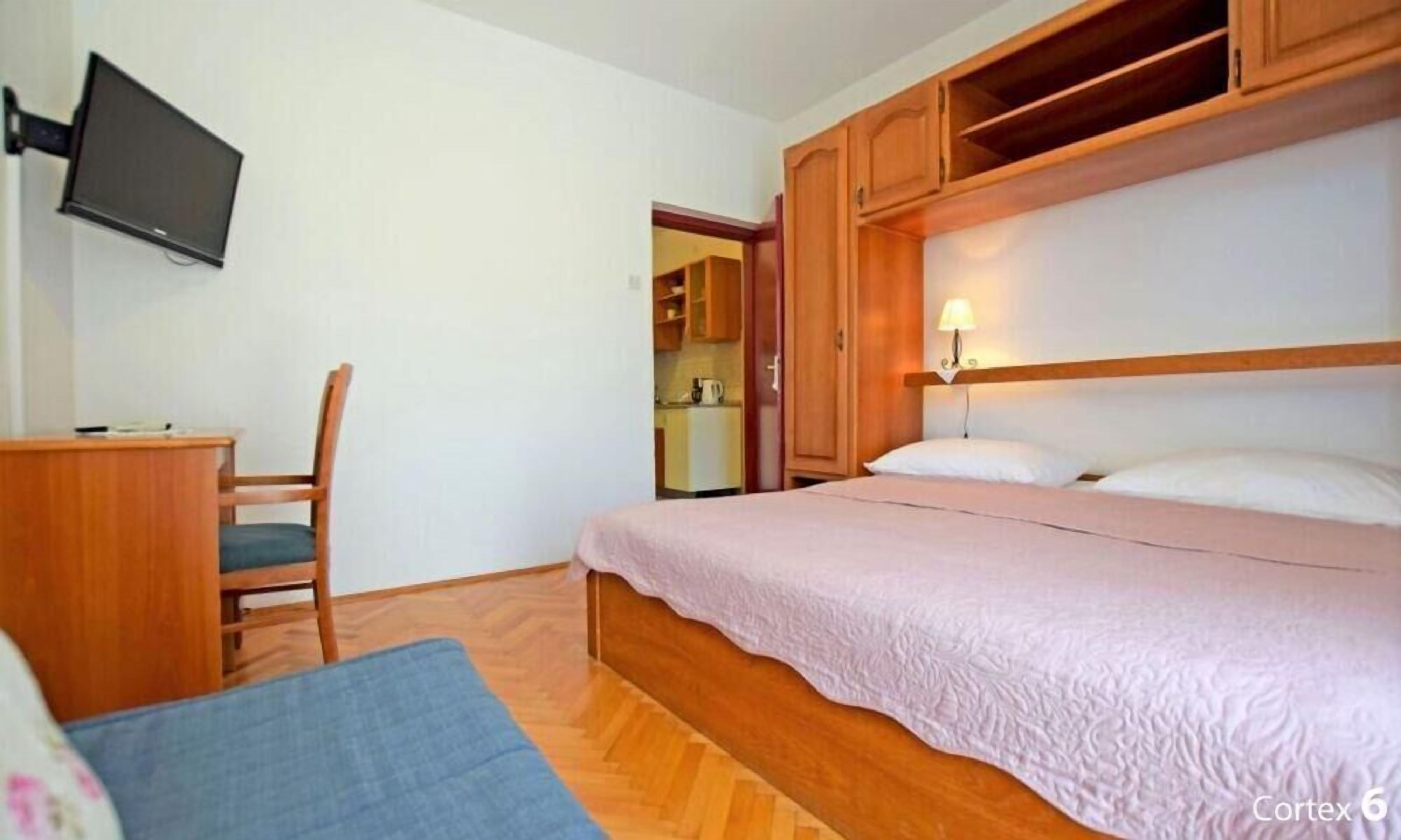 Apartment (One Bedroom Apartment A2) | 11 bedrooms, free WiFi