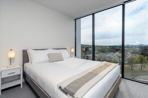 2 slaapkamers, een strijkplank/strijkijzer, gratis wifi, beddengoed