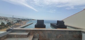 Pool - Casa Bari, Vous Offre une vue à Couper le Souffle, en 1ère Ligne sur L'océan (Albufeira)