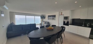 Dining - Casa Bari, Vous Offre une vue à Couper le Souffle, en 1ère Ligne sur L'océan (Albufeira)