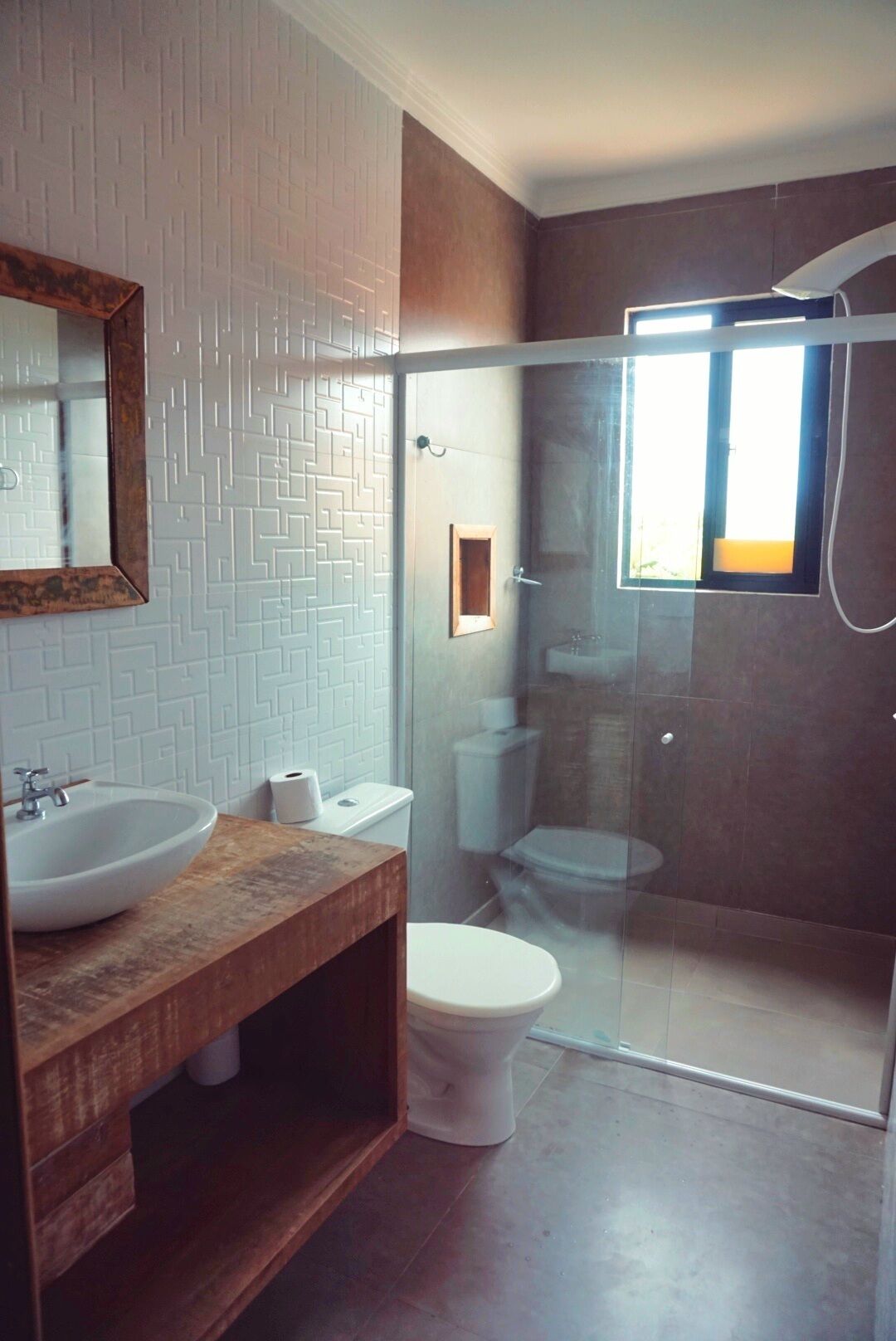 Comfort tweepersoonskamer, 1 slaapkamer | Badkamer | Een douche, handdoeken