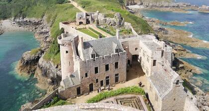 Maison située à Matignon à proximité des plages