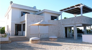 Exterior - Beautiful Villa with swimming pool, relaxation area, fitness area, equipped with all amenities (Ceglie Messapica)