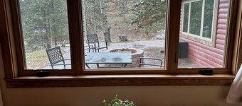 Serene Mountain Cabin Escape -  1 hr from DIA!  Gas firepit & Wifi