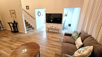 Smart TV, video games