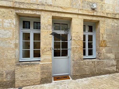 Courtyard apartment in the heart of the city