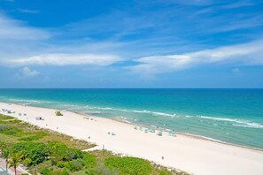 Vlak bij het strand
