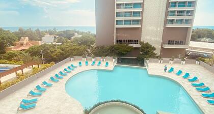 Stylish 2BR Apt in Pozos Colorados, 80m to Beach, Sleeps 6, Near Attractions