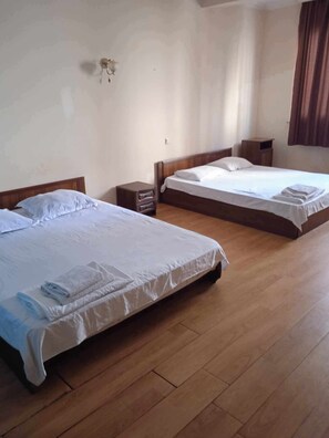 Twin Room, City View | Bathroom | Combined shower/bathtub, towels, soap, shampoo - sunshine (Batumi)